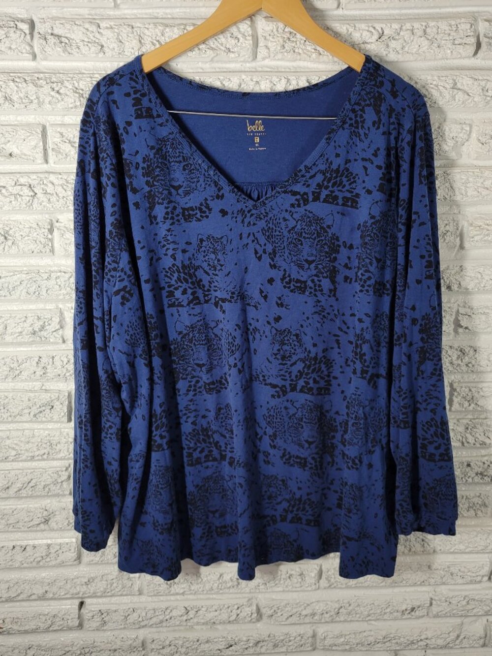 Belle Kim Gravel 3X Tunic Blue Cheetahs V-Neck Long Sleeve Plus Size BLU218E‎